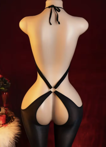 Seksowny bodystocking damski z wycięciami i pończochami. Elastyczny materiał, rozmiar uniwersalny XXS–XL. Idealna bielizna na randkę i wieczór we dwoje.